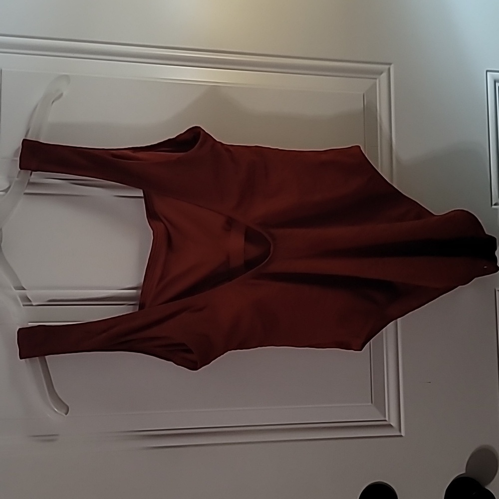 Textured Rust Orange 1pc Swimsuit - Picture 5 of 9